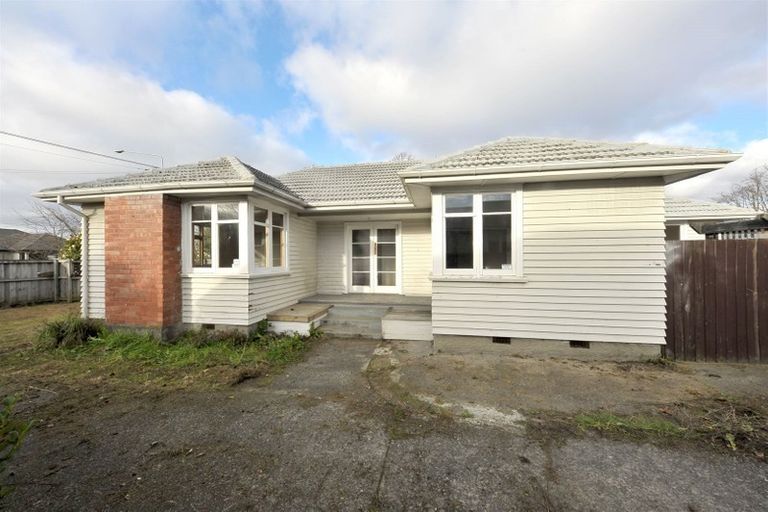 Photo of property in 147 Langdons Road, Northcote, Christchurch, 8052