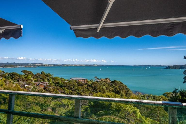 Photo of property in 202 Te Wahapu Road, Russell, 0272