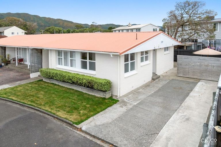 Photo of property in 1a Saulbrey Grove, Woburn, Lower Hutt, 5010