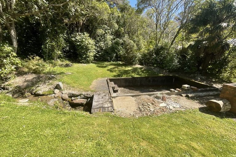 Photo of property in 22 Old Mill Road, Okiwi Bay, 7193