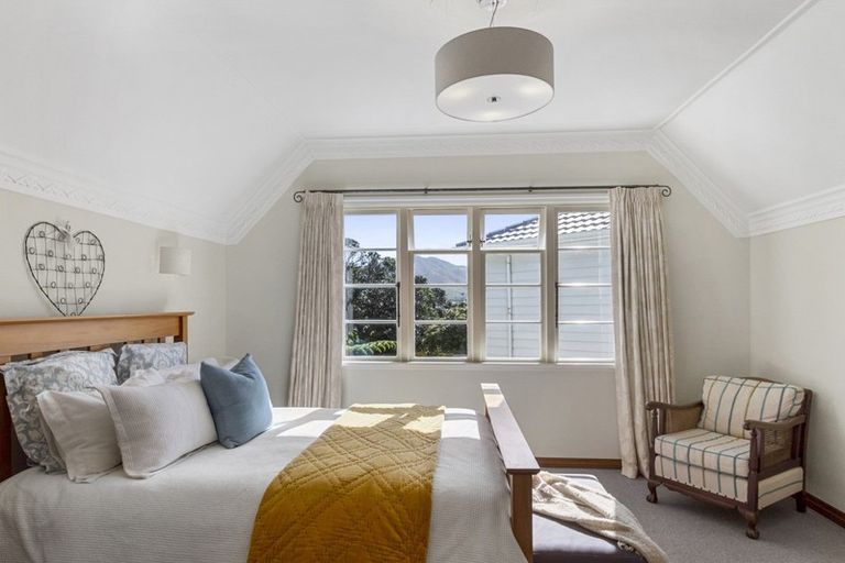 Photo of property in 1 Ardross Avenue, Khandallah, Wellington, 6035