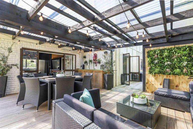 Photo of property in 66 Chedworth Avenue, Chedworth, Hamilton, 3210