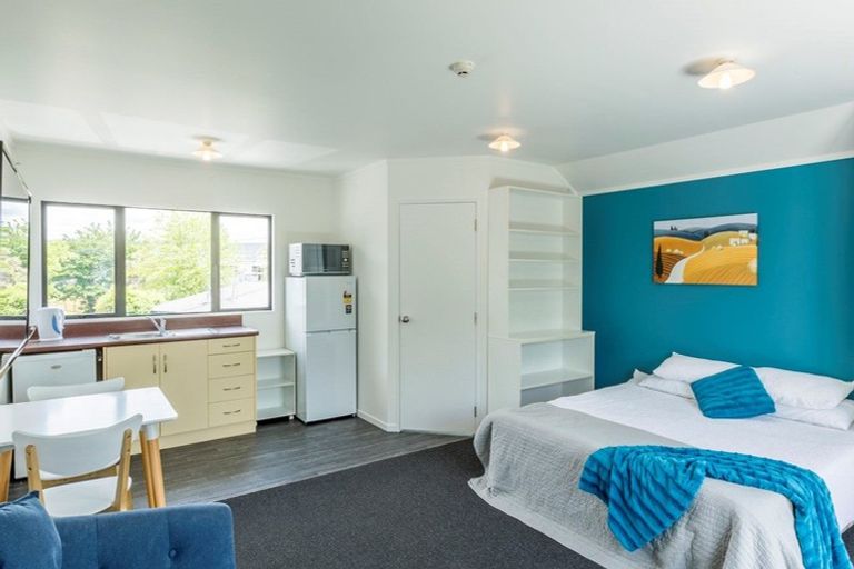 Photo of property in 35 Jones Crescent, Melville, Hamilton, 3206