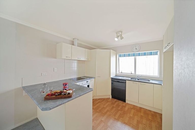 Photo of property in 8 Edingale Court, Flat Bush, Auckland, 2019