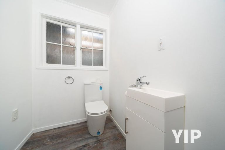 Photo of property in 12 Fyvie Avenue, Tawa, Wellington, 5028