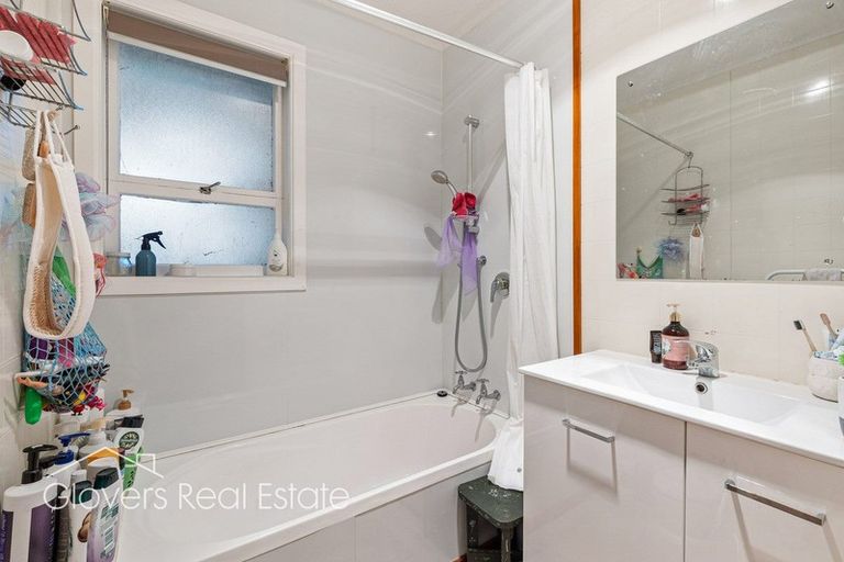 Photo of property in 62 Kopiko Road, Titirangi, Auckland, 0604