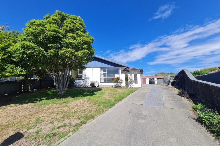 Photo of property in 19 Bidwell Place, Hillmorton, Christchurch, 8025