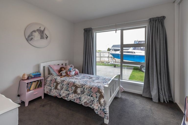 Photo of property in 33 Lewis Crescent, Rolleston, 7614