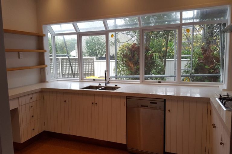 Photo of property in 1/10 Rewiti Avenue, Takapuna, Auckland, 0622