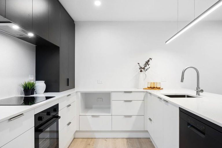 Photo of property in 198 Main North Road, Redwood, Christchurch, 8051