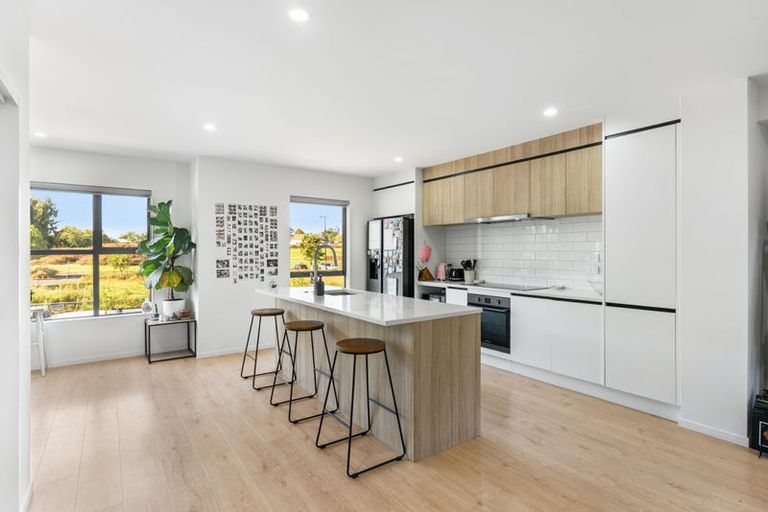 Photo of property in 19 Mataitai Road, Hobsonville, Auckland, 0618