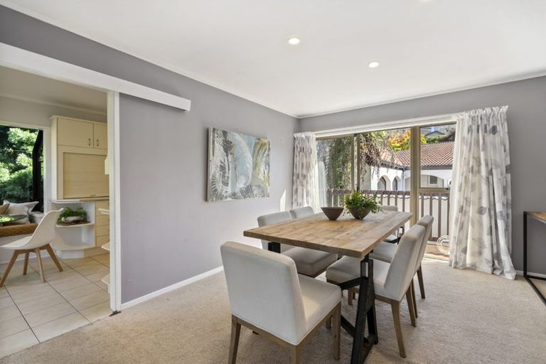 Photo of property in 29 Calman Place, Chatswood, Auckland, 0626