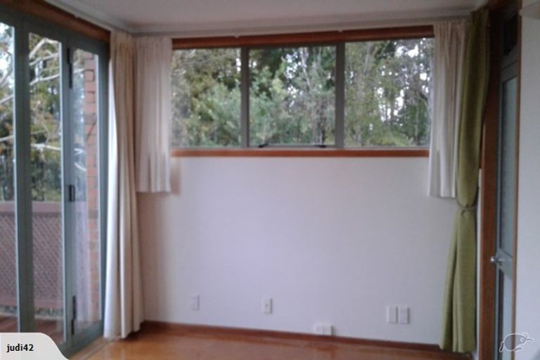 Photo of property in 77 Tanekaha Road, Titirangi, Auckland, 0604