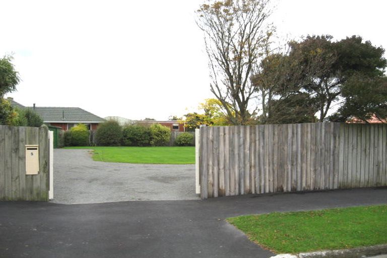Photo of property in 5 Halliwell Avenue, Papanui, Christchurch, 8052