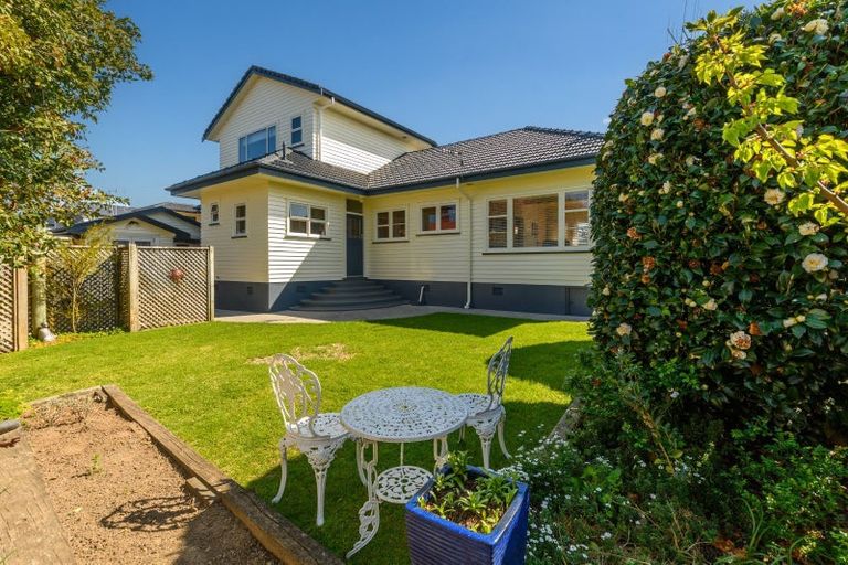 Photo of property in 13 Hillcrest Road, Otumoetai, Tauranga, 3110