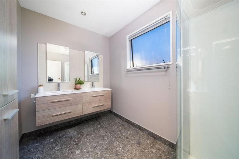 Photo of property in 9b Wilmot Avenue, Frankton, Queenstown, 9300