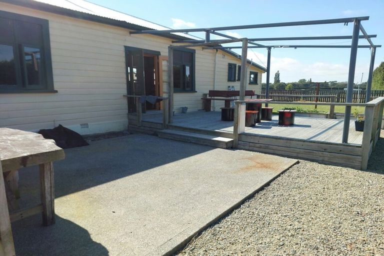 Photo of property in 19 Mount John Road, Waimate, 7977