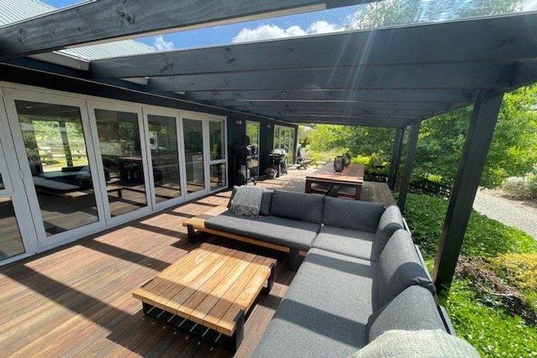 Photo of property in 37a Hardens Lane, Paremoremo, Auckland, 0632
