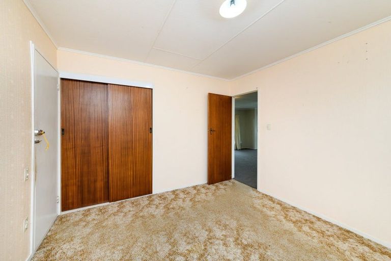 Photo of property in 2 Bethel Court, Milson, Palmerston North, 4414