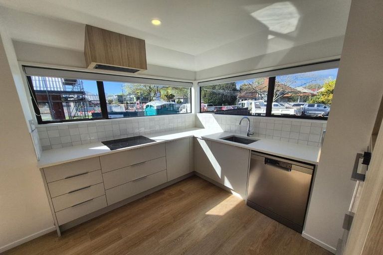 Photo of property in 1/49 Aylmer Street, Somerfield, Christchurch, 8024