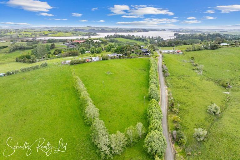 Photo of property in 4 Horniblow Road, Matakohe, 0594