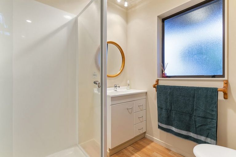 Photo of property in 2/28 Mark Edward Drive, Half Moon Bay, Auckland, 2012