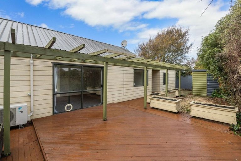 Photo of property in 2/9 Braemar Place, Avonside, Christchurch, 8061