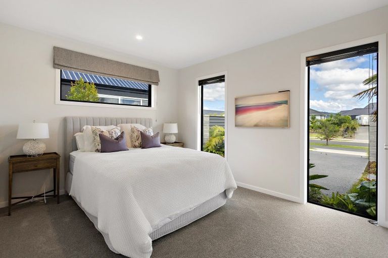 Photo of property in 13 Awatea Drive, Whitianga, 3510