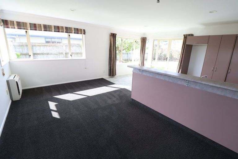 Photo of property in 8 Covent Drive, Stoke, Nelson, 7011