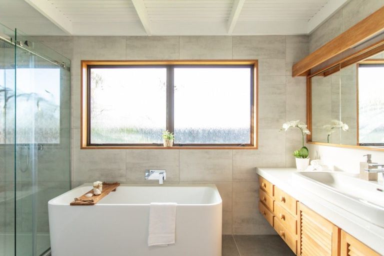 Photo of property in 8 Grey Avenue, Tairua, 3508