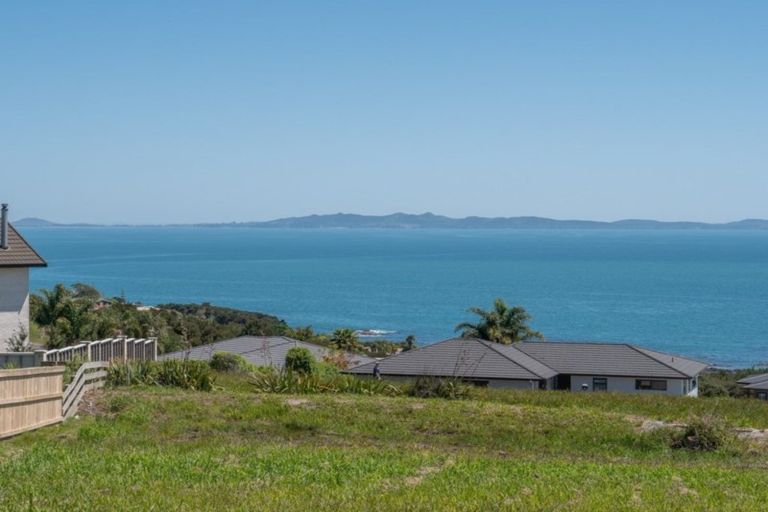 Photo of property in 17d Eagles Way, Cable Bay, 0420