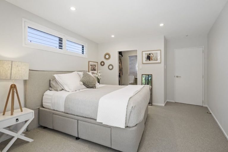 Photo of property in 2/236 Beach Road, Campbells Bay, Auckland, 0630