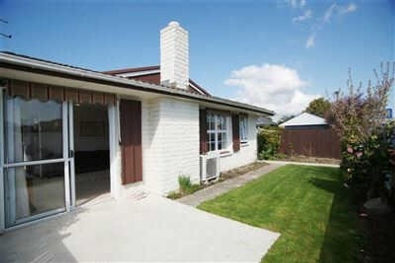 Photo of property in 1/200 Waimairi Road, Ilam, Christchurch, 8041