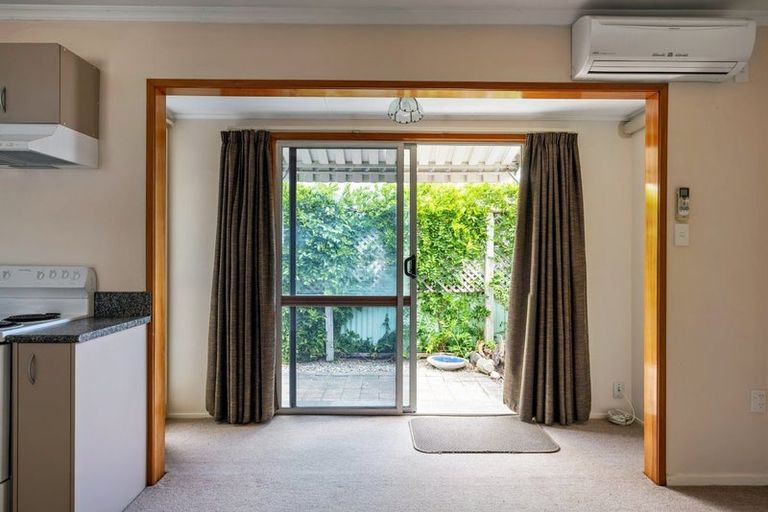 Photo of property in 2/145 Parkers Road, Tahunanui, Nelson, 7011