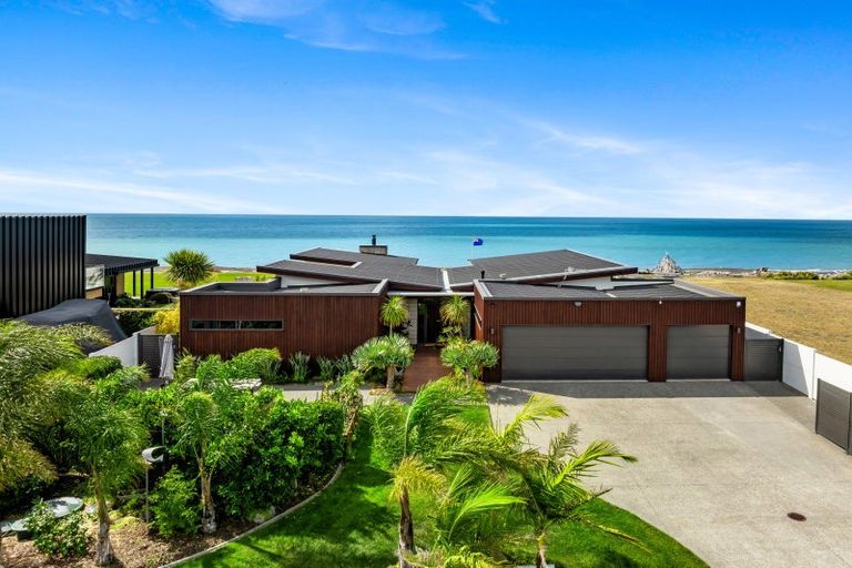 Photo of property in 10 Mer Place, Bay View, Napier, 4104