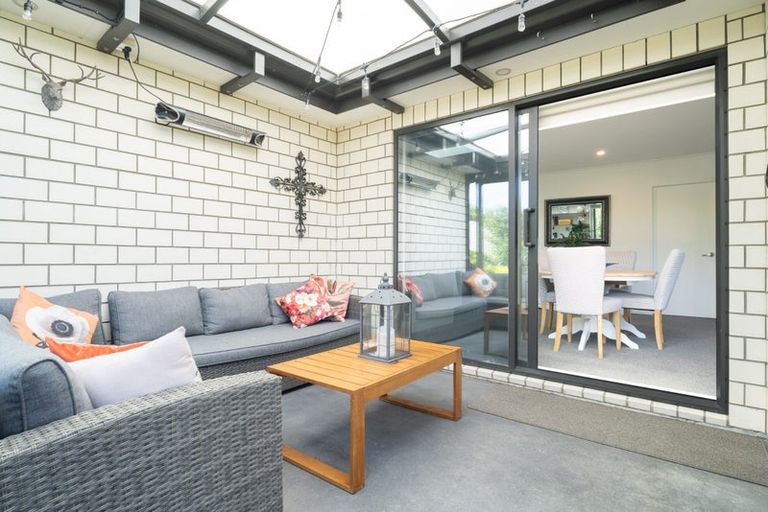 Photo of property in 35 Trelawny Terrace, Grenada Village, Wellington, 6037