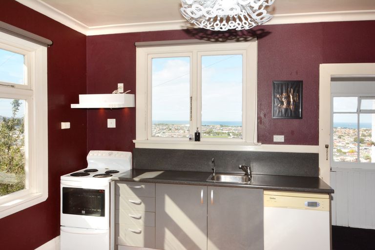 Photo of property in 33 Forfar Street, Clyde Hill, Dunedin, 9011