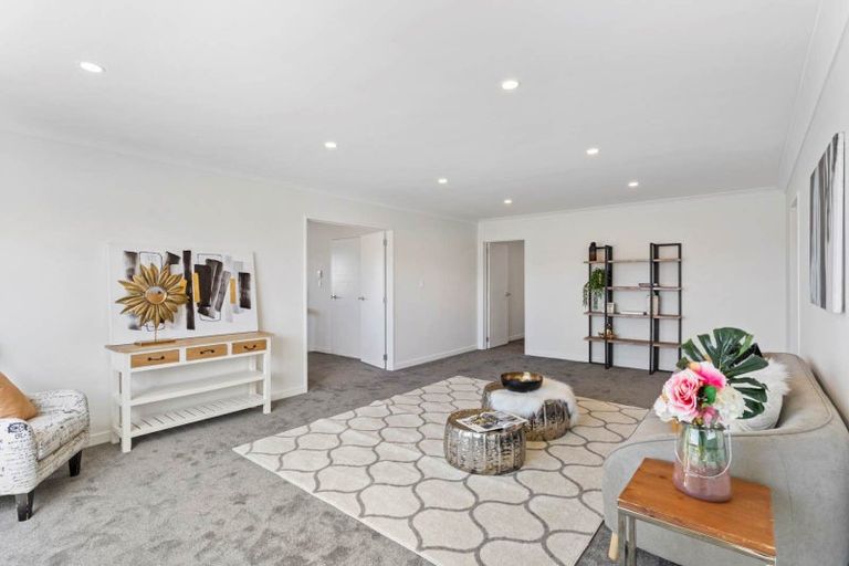 Photo of property in 35 Pacific Heights Road, Orewa, 0931