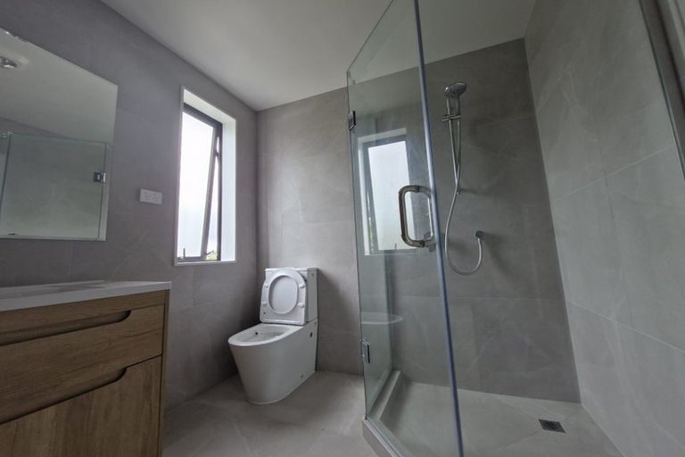 Photo of property in 4d Deep Creek Road, Torbay, Auckland, 0630