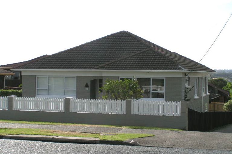 Photo of property in 2/25 Jutland Road, Hauraki, Auckland, 0622