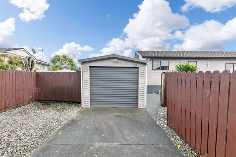 Photo of property in 2/9 Dalmatia Place, Henderson, Auckland, 0612