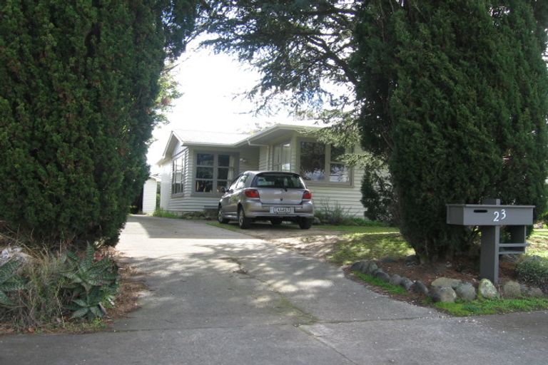 Photo of property in 23 Newhaven Place, Roslyn, Palmerston North, 4414