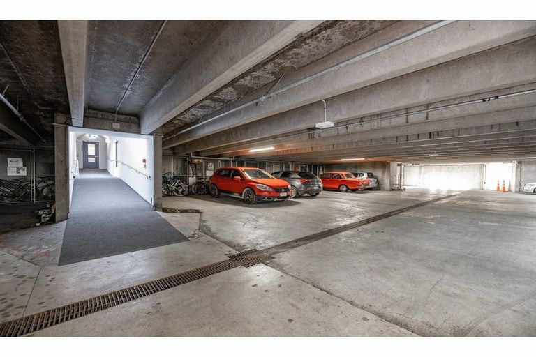 Photo of property in Gloucester Towers, 12/28 Gloucester Street, Christchurch Central, Christchurch, 8013