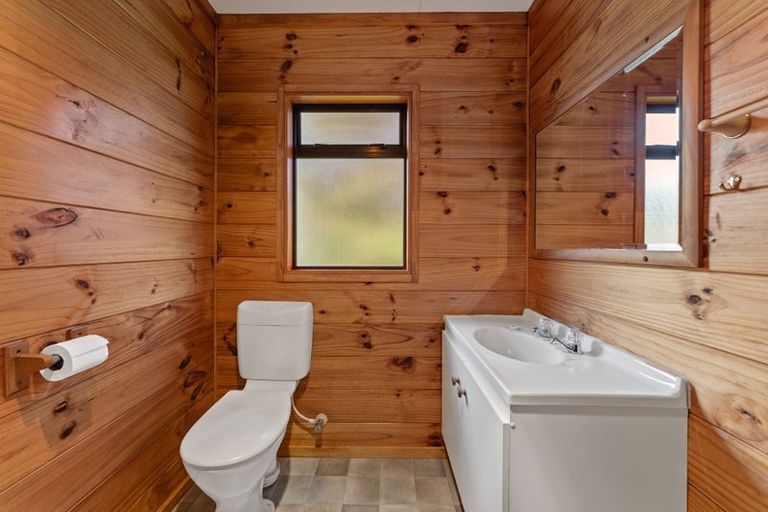 Photo of property in 202 Whangamata Road, Kinloch, Taupo, 3377