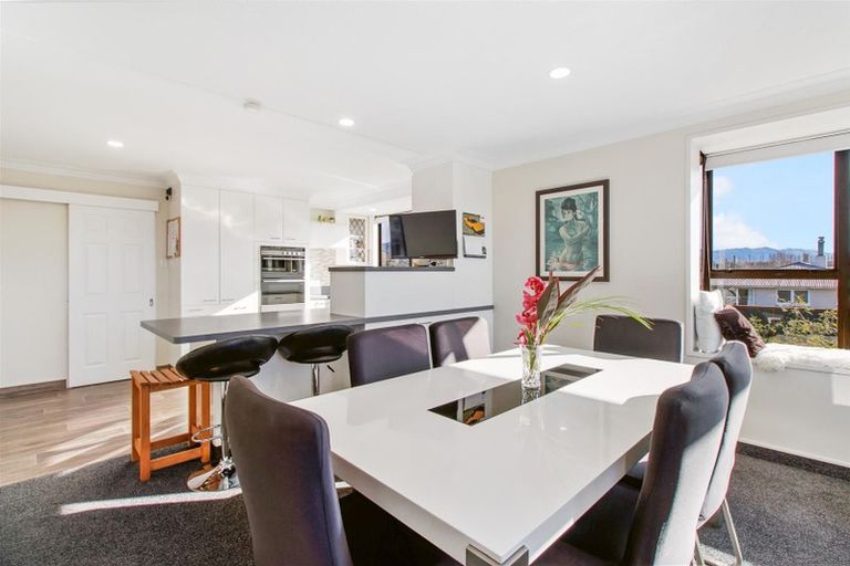 Photo of property in 6 Exeter Street, Waimate, 7924