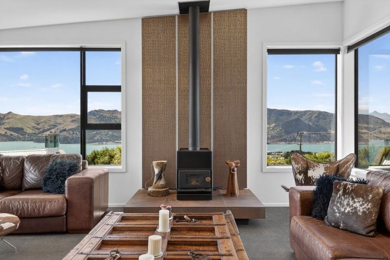 Photo of property in 106 Bayview Road, Charteris Bay, Lyttelton, 8971