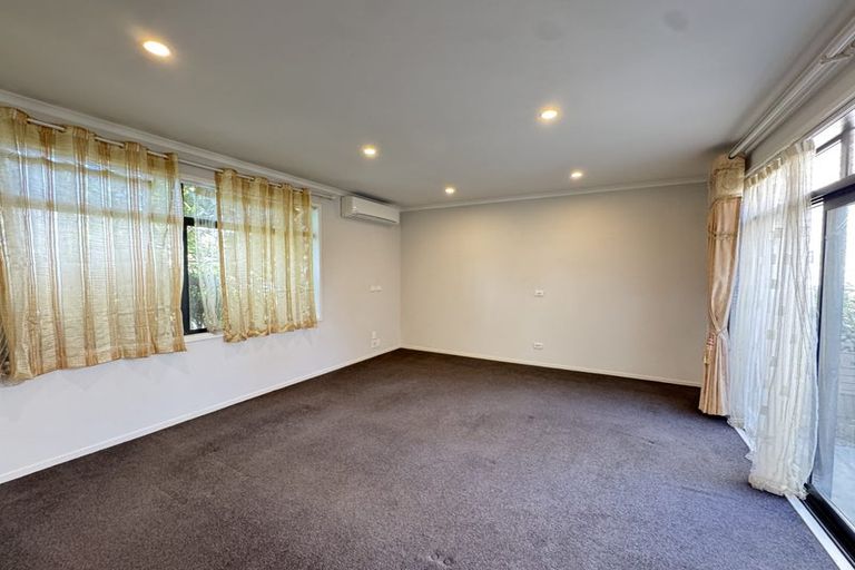 Photo of property in 70 Buckley Avenue, Hobsonville, Auckland, 0616