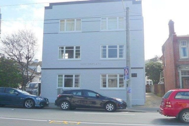 Photo of property in Norton Flats, 3/302 Willis Street, Aro Valley, Wellington, 6011