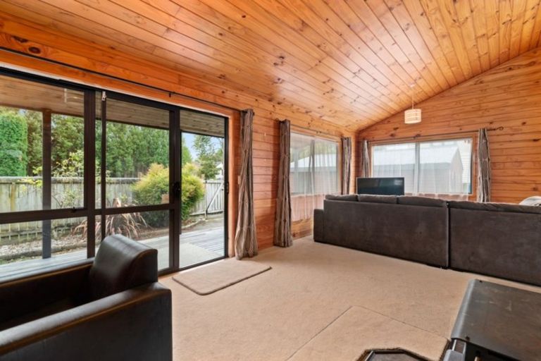 Photo of property in 25 Okona Crescent, Ngongotaha, Rotorua, 3010