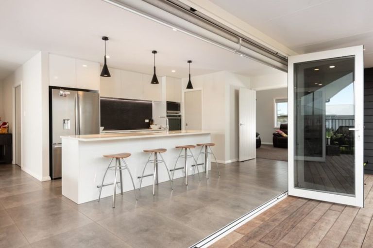 Photo of property in 12 Saint Thomas Avenue, Pyes Pa, Tauranga, 3112